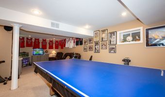 541 N 4th Ave, Addison, IL 60101