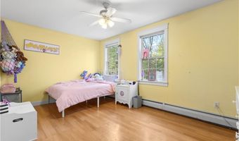 16 Karen Dr, Hopkinton, RI 02832