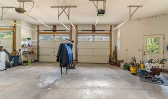 2190 140th St, Ames, IA 50014