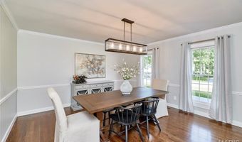 1093 Del Ebro Dr, Ballwin, MO 63011