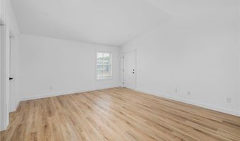 32 Exchange St 203, East Greenwich, RI 02818