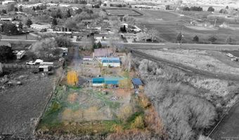 408 Clear Lks, Buhl, ID 83316