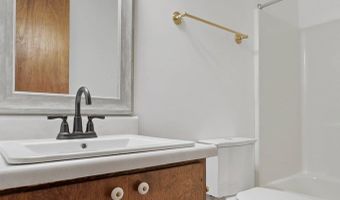 405 Lakeshore Dr, Bainbridge, GA 39819