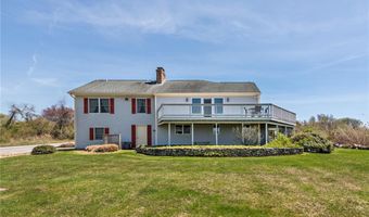 124 Houston Ave, Narragansett, RI 02882