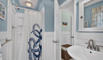 134 Sawyer Ln, Apalachicola, FL 32320