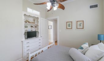 145 Saint Francis St, Biloxi, MS 39530