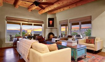 4 Fair Hope Dr, Abiquiu, NM 87510