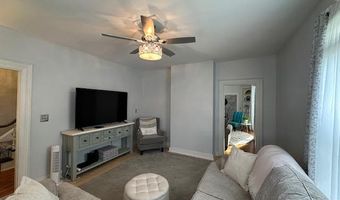 68 Park St, Belfast, ME 04915