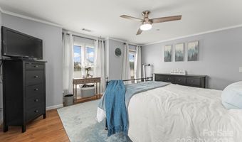 9817 Emerald Point Dr 5, Charlotte, NC 28278