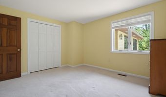 77 A Christian Hill Rd, Amherst, NH 03031