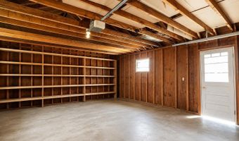 90 Clizbe Ave, Amsterdam, NY 12010