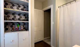 306 N JEFFERSON St, Abingdon, IL 61410