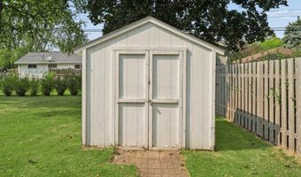 620 W SUNSET Ave, Appleton, WI 54911