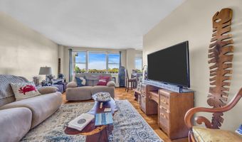510 Deal Lake Dr 6B, Asbury Park, NJ 07712