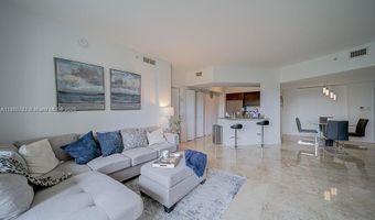 19900 E Country Club Dr 308, Aventura, FL 33180