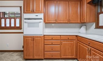 625 N 9th St, Albemarle, NC 28001