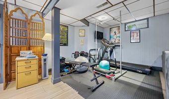 145 Arlington St, Bridgeport, CT 06606