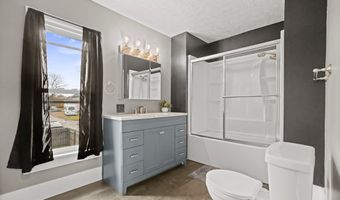 101 9th St, Ashland, OH 44805