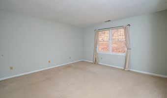 15 Quarry Village Rd 15, Cheshire, CT 06410