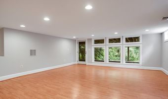 2739 CHESAPEAKE St NW, Washington, DC 20008