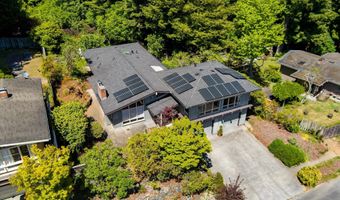 94 California Ave, Arcata, CA 95521