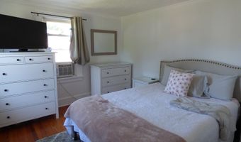 9 Fleetwood Ave, Bethel, CT 06801