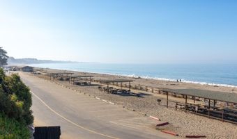 8 Seacliff Dr, Aptos, CA 95003