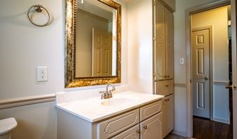 122 Hemlock Rd, Batesville, MS 38606