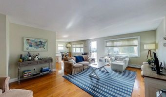 46 Allston Ave, Middletown, RI 02842