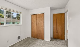 749 1ST St, Brookings, OR 97415