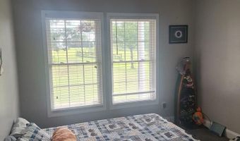 7641 Nails Ferry Rd, Baxley, GA 31513