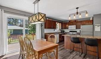 1802 Oak Knoll Dr NE, Alexandria, MN 56308