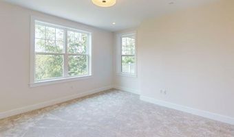 1 Longview Dr 208, Atkinson, NH 03811