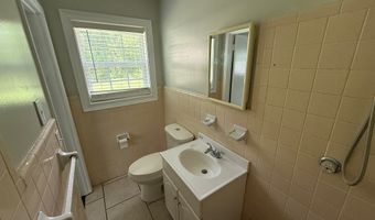 208 Magnolia Dr, Adel, GA 31620