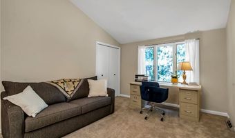 88 Breezewood Cmn, Amherst, NY 14051