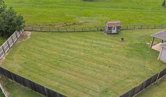 111 London Cv, Batesville, MS 38606