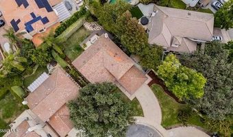 30101 Amelia Dr, Agoura Hills, CA 91301