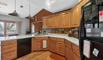 535 Yale Ave, Alma, MI 48801