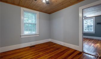 231 S Poplar St, Athens, GA 30601