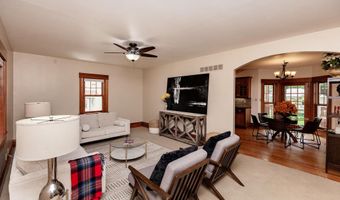 618 9th St, Ames, IA 50010
