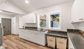 17562 W Swan Shores Rd, Bigfork, MT 59911