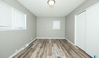 501 S 5th Ave, Brandon, SD 57005