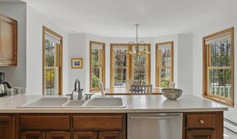 72 McAllister Rd, Bedford, NH 03110