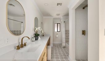 4367 Summit Dr, La Mesa, CA 91941