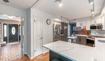 493 Edgeworthe Dr SE, Ada, MI 49301