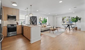 525 AVENUE E 1, Bayonne, NJ 07002