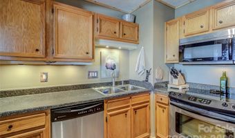 103 Sugar Ski Dr 331, Banner Elk, NC 28604