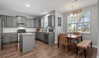 709 Foggy Crossing Ct, Aberdeen, NC 28315