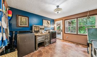 22060 S FOREST PARK Rd, Beavercreek, OR 97004