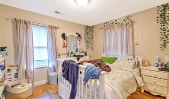 187 Washington Rd, Barrington, RI 02806